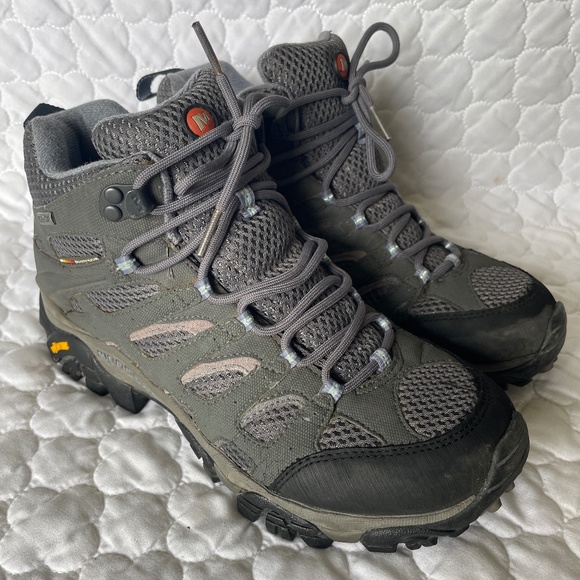 Merrell Shoes - Merrell Moab Mid Gore-Tex Hiking Boots Vibram Soles W-8.5